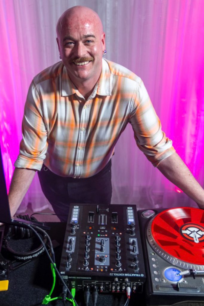 Mickey Poppy Lees Colour - Mickey Poppy-Lees