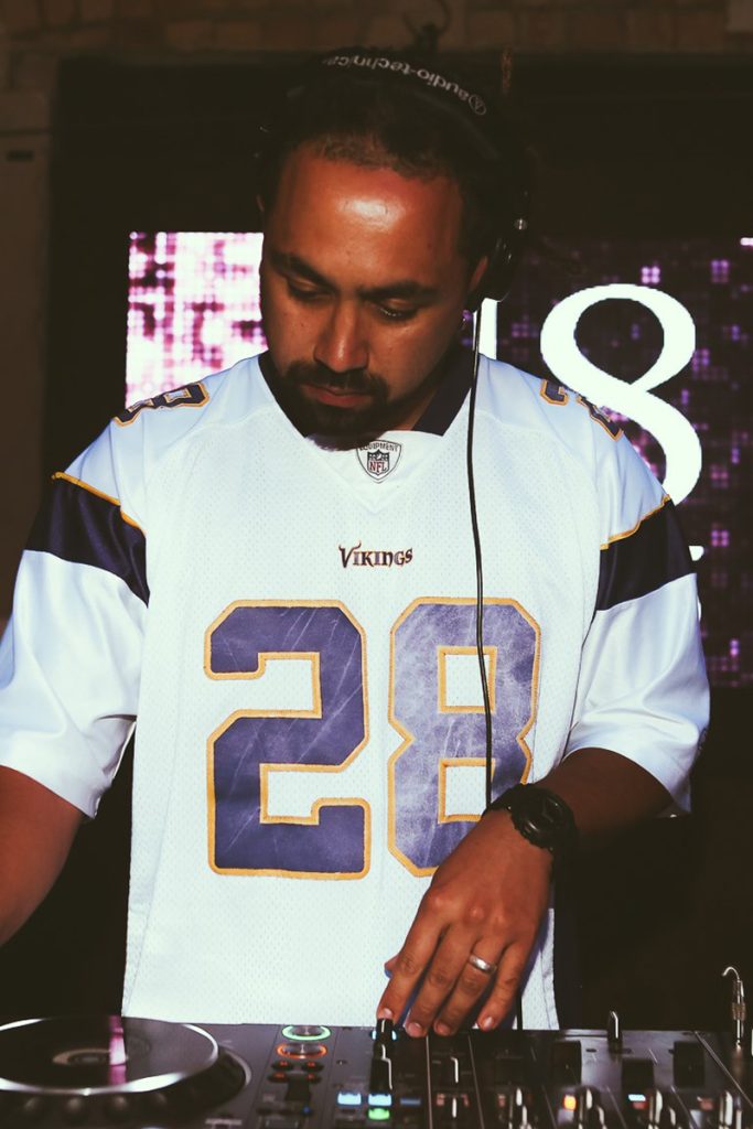 Stephen Dowsett Colour - Stephen Dowsett